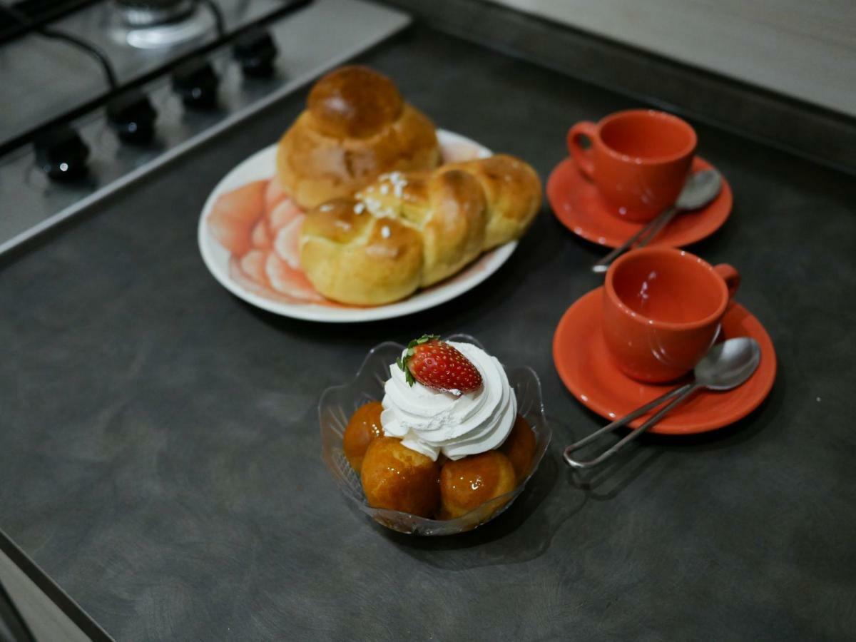 Pisadog Guest house Naples